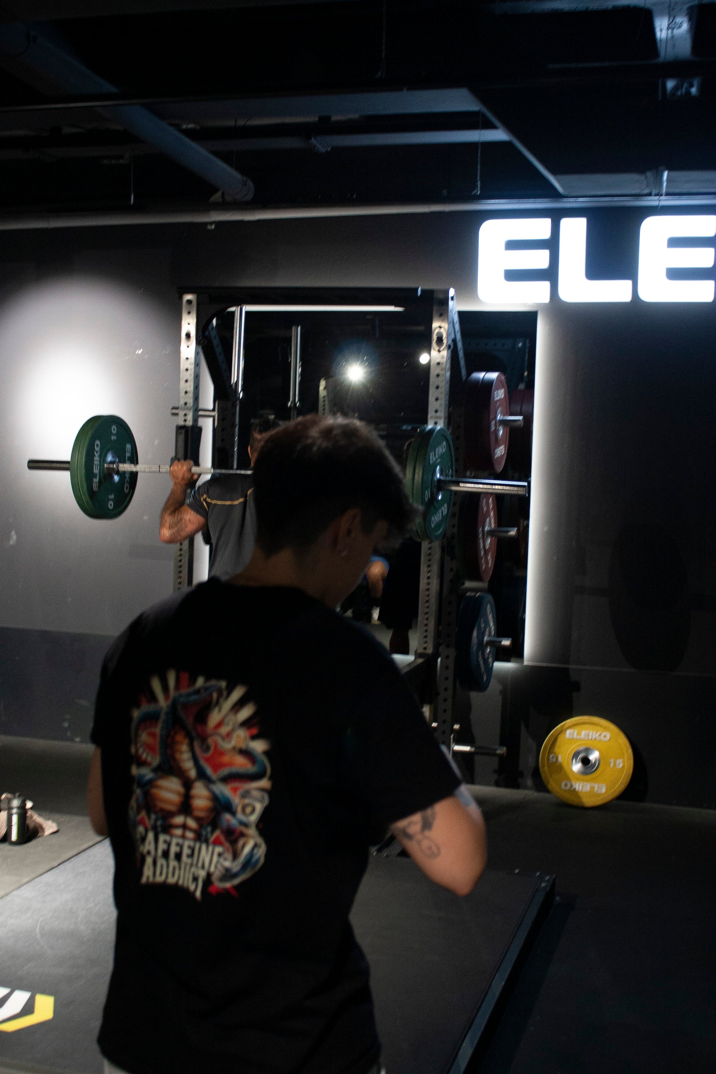 Camiseta Caffeine Addict - Negra