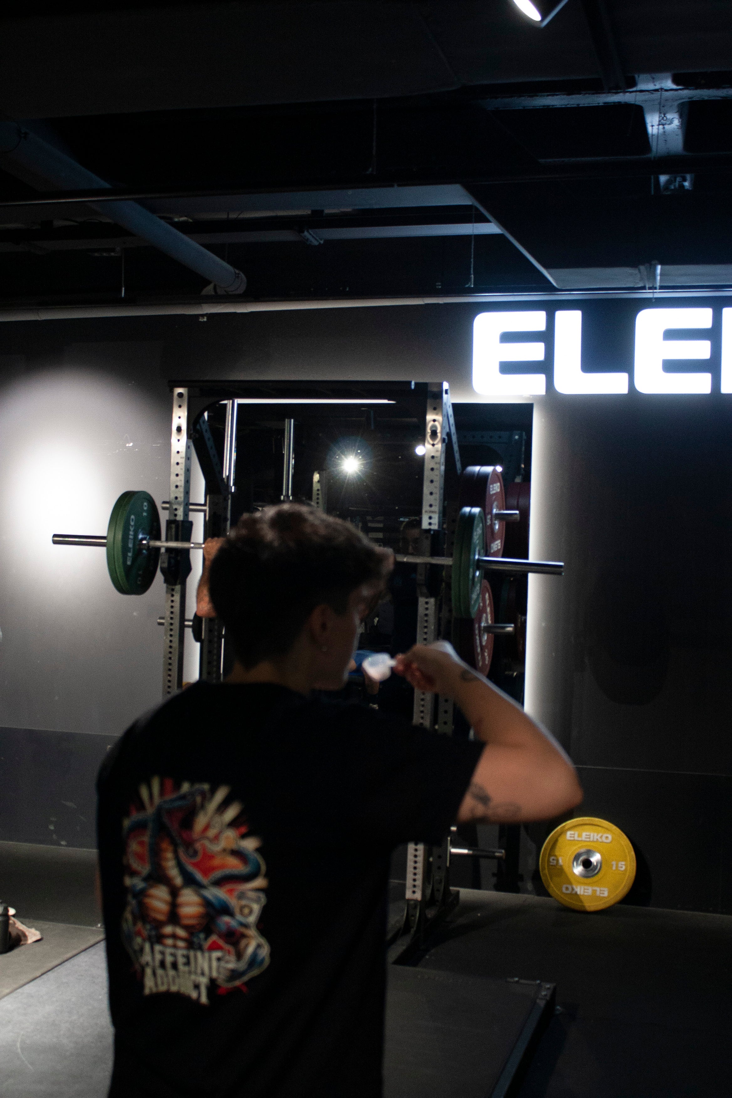 Camiseta Caffeine Addict - Negra